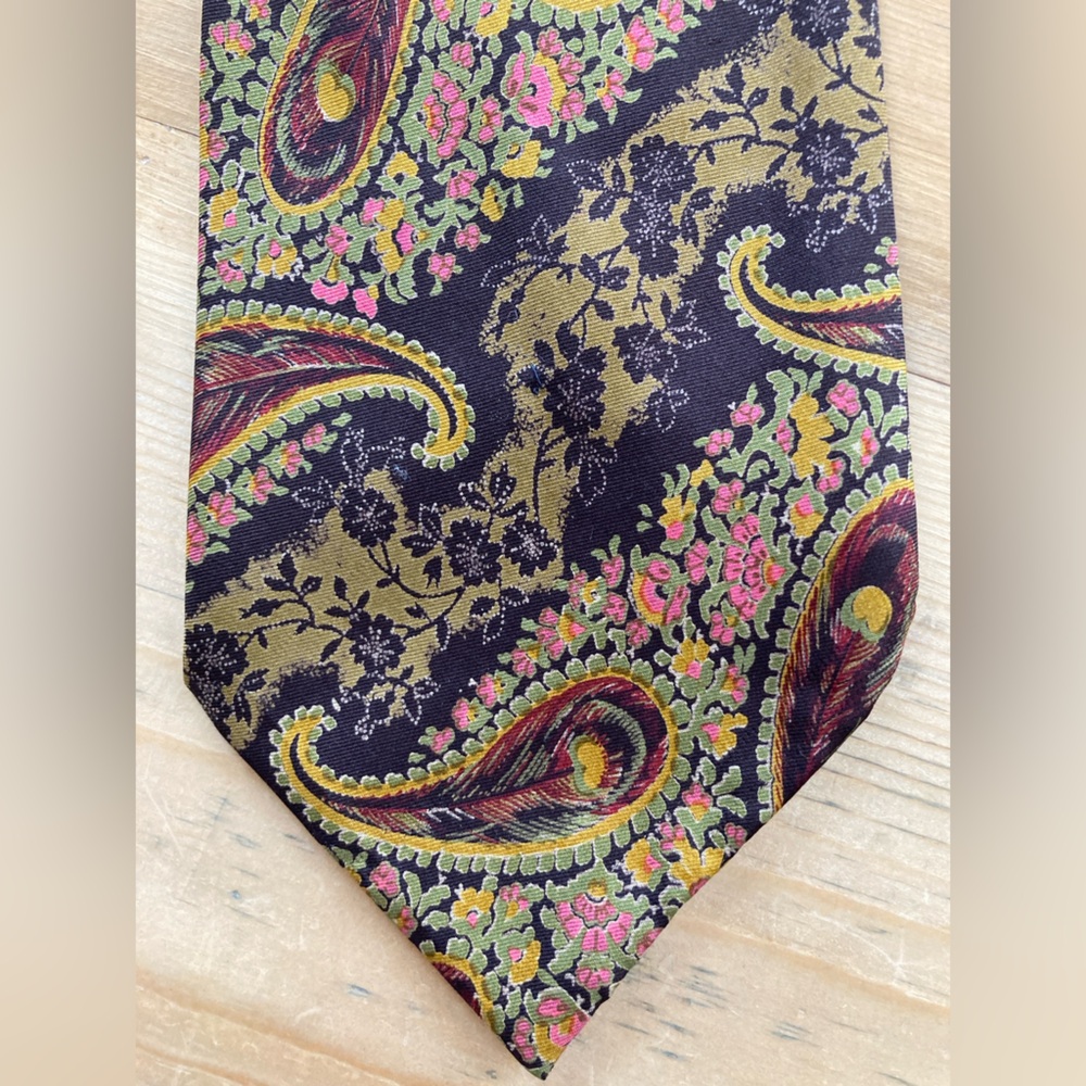 Vintage Men’s Necktie Brown Gold Green Pink Rust Shades of Paisley Floral - Picture 6 of 6